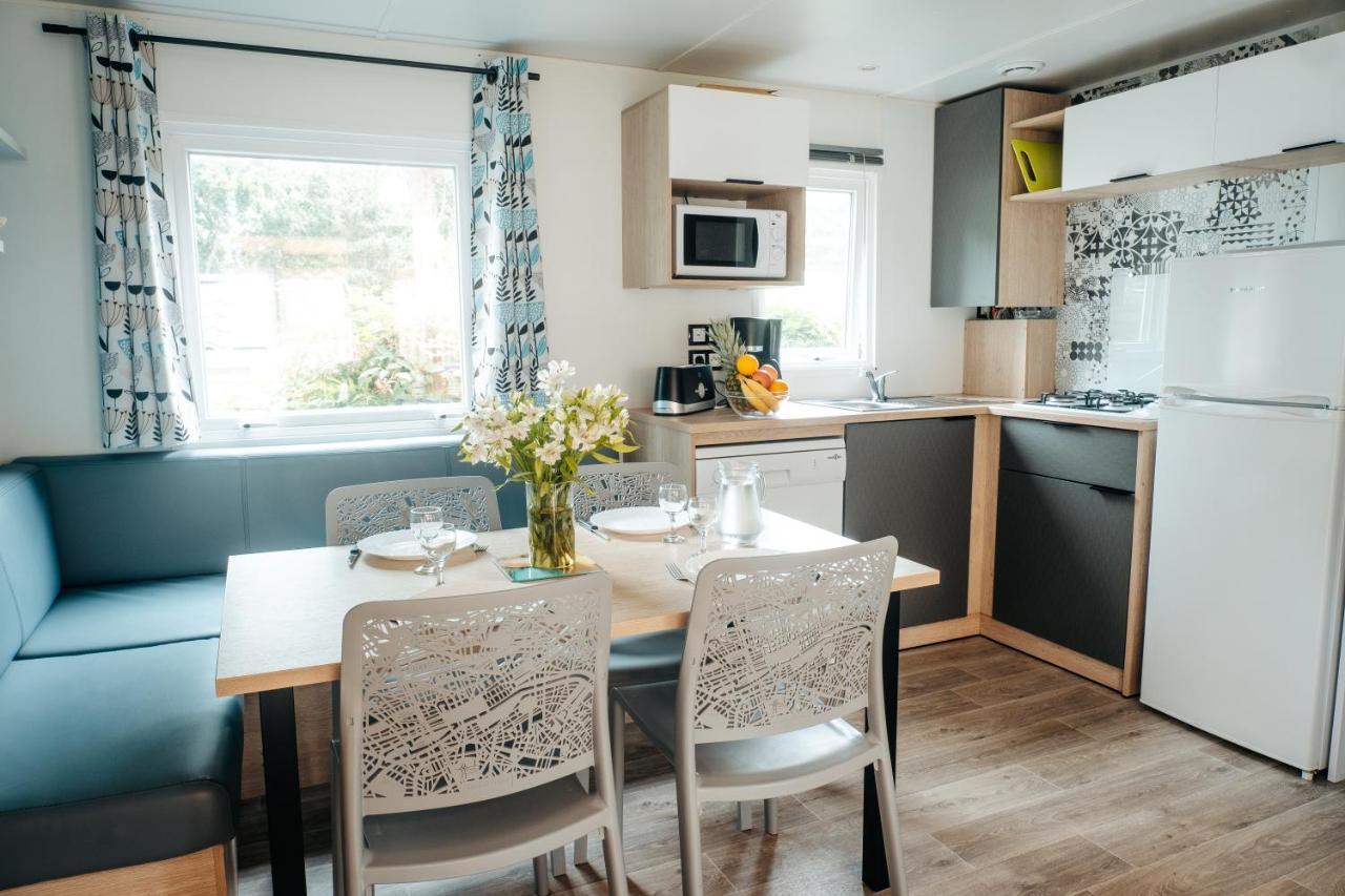 Mobil Homes Xxl2 4 Chambres - Camping Le Ranch Des Volcans ชาเตล-กียง ภายนอก รูปภาพ